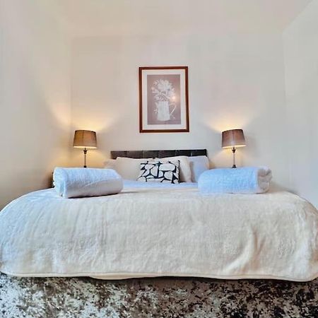 מידלסבורו Lovely 3Bed Home מראה חיצוני תמונה