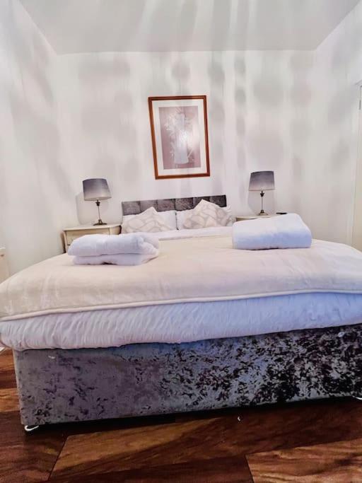 מידלסבורו Lovely 3Bed Home מראה חיצוני תמונה